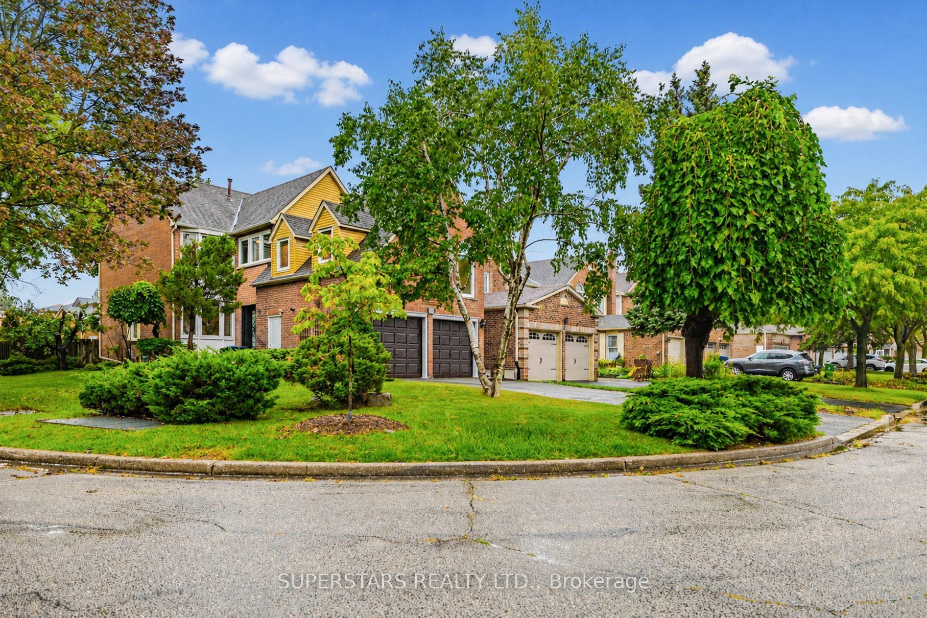 48 Coverdale Crescent, Toronto — Detached for sale, photo 1