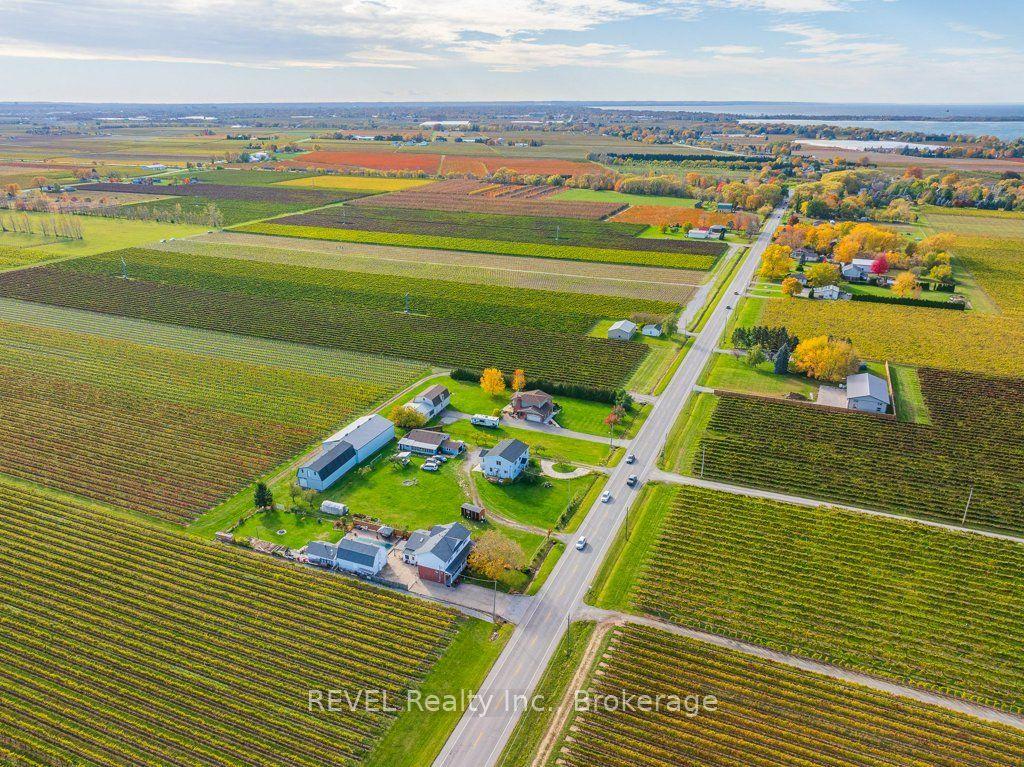 165 East West Line, Niagara-on-the-Lake — Detached for sale, photo 1