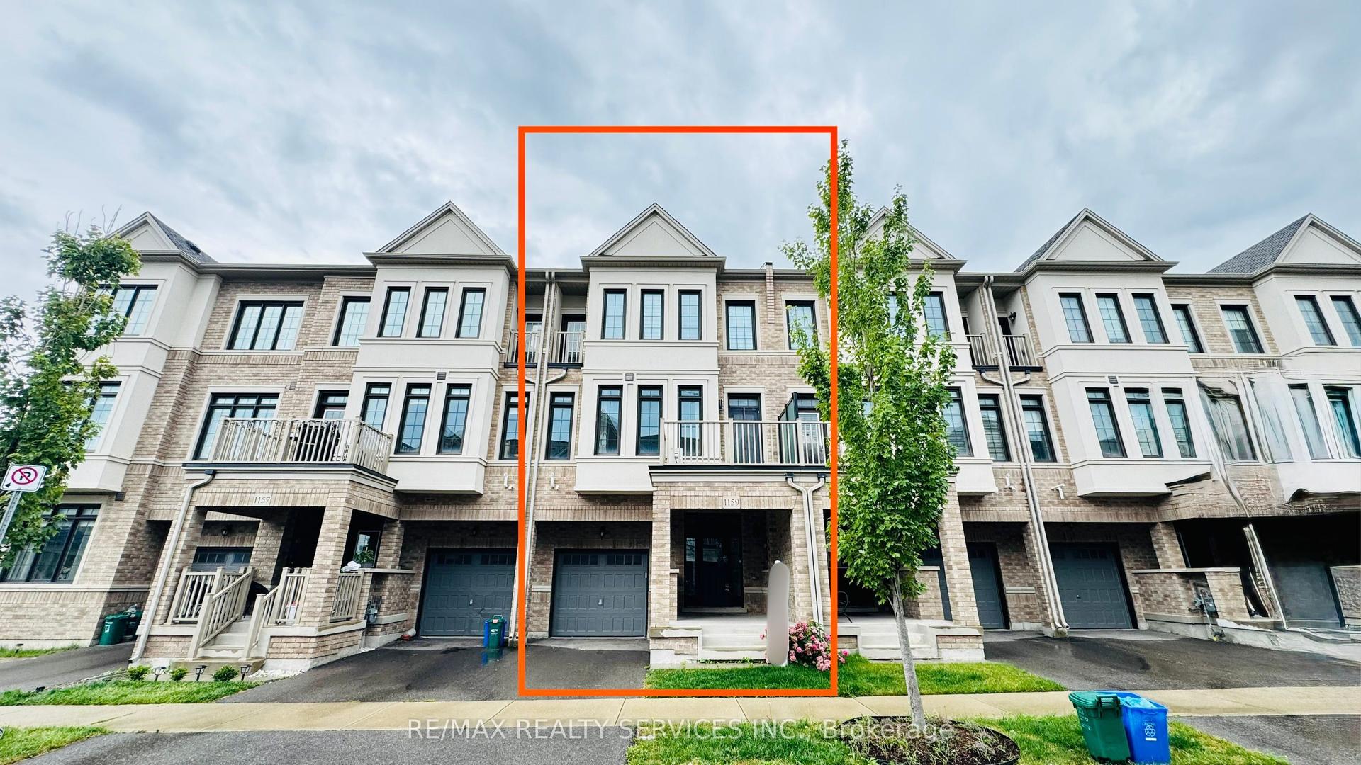 1159 Lloyd Landing, Milton — Townhouse for lease, photo 1