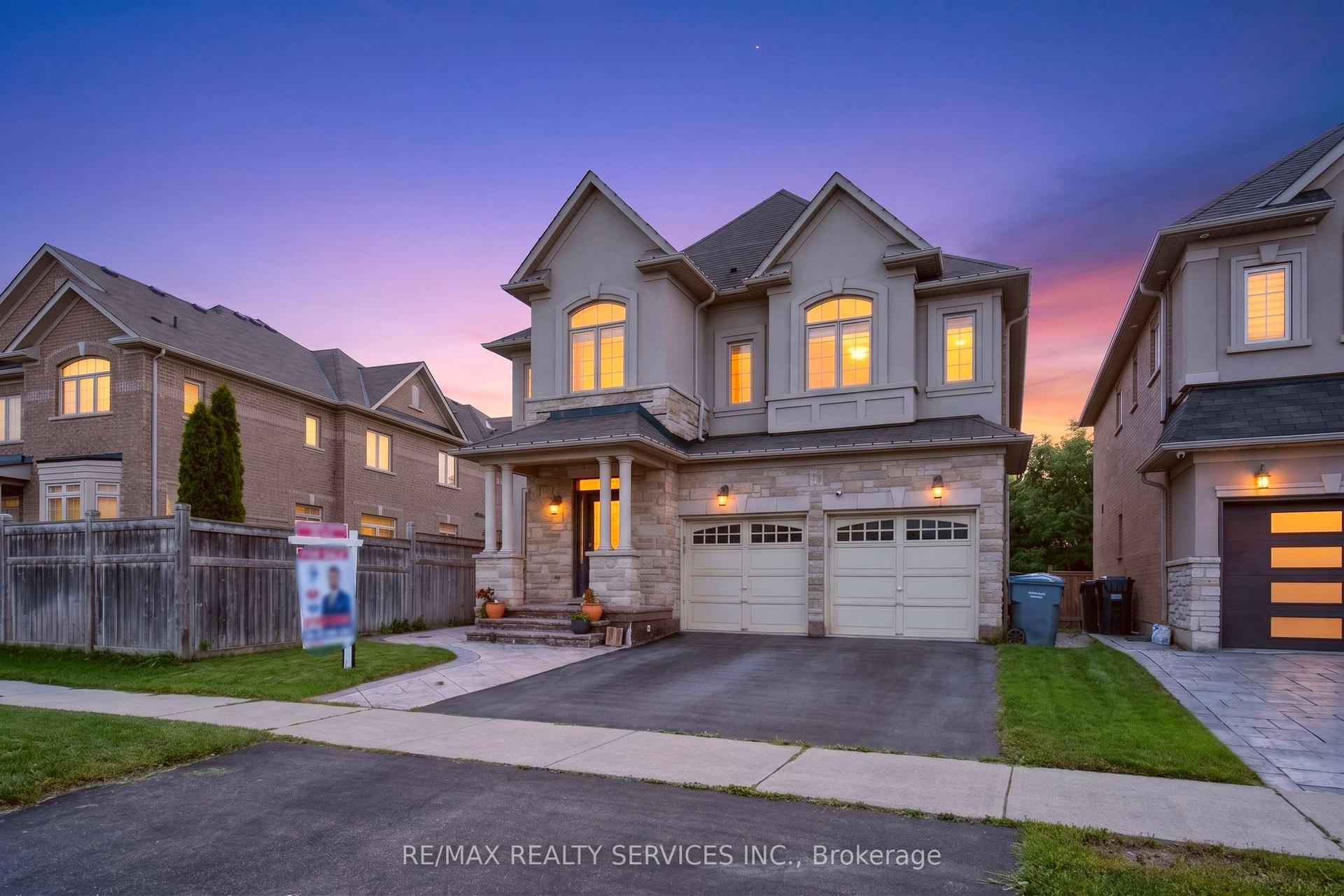 15 Bonnie Braes Drive, Brampton — Detached for sale, photo 1