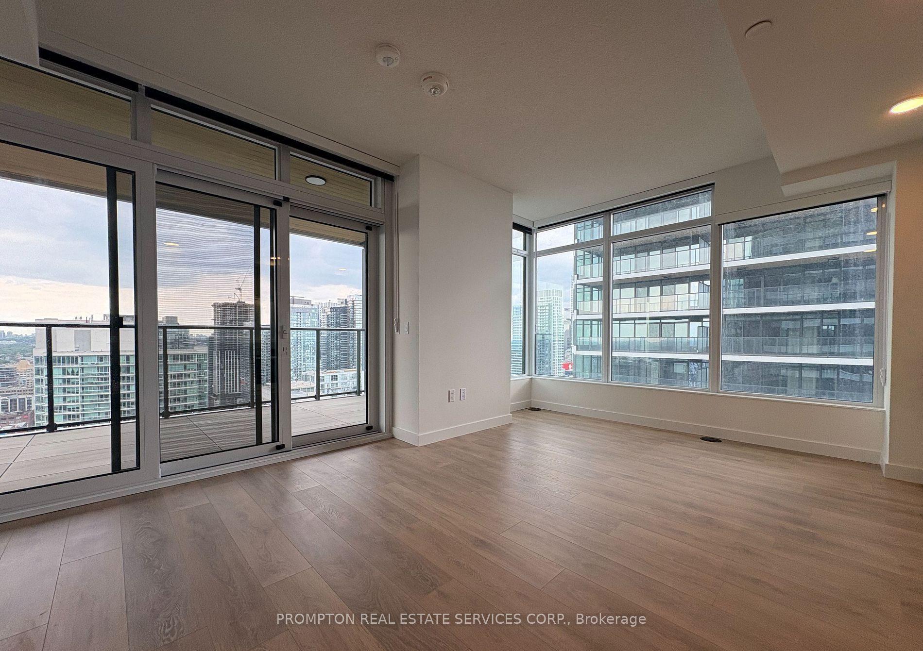 3 Concord Cityplace Way 3905 #3905, Toronto — Condo for lease, photo 1