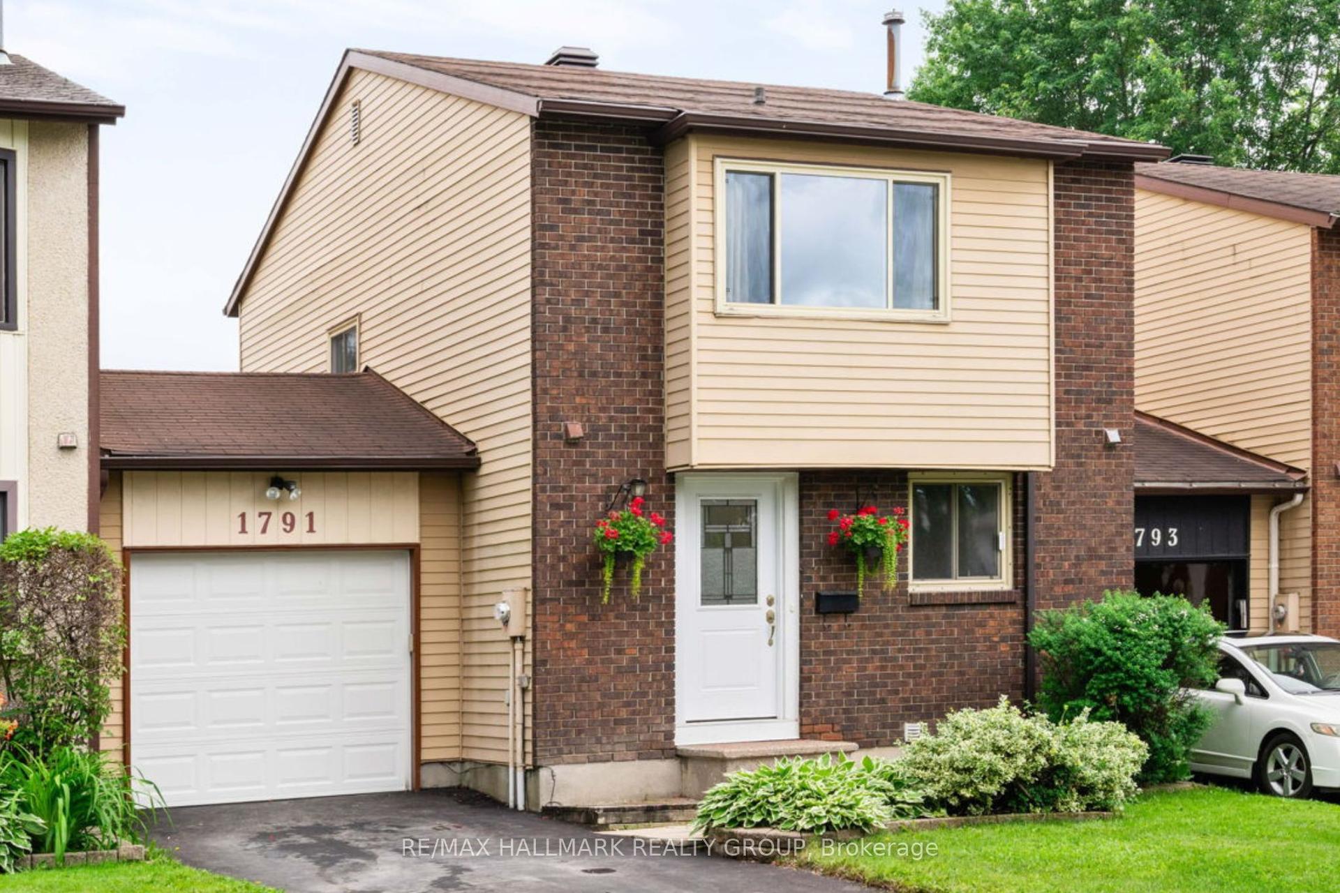 1791 Lamoureux Drive, Orleans - Cumberland and Area — Condo Town for sale, photo 1