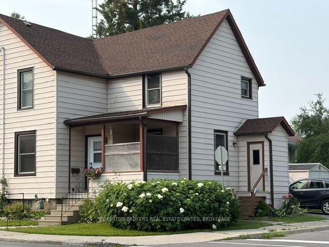 292 William Street N, Gananoque — Semi-Detached for sale, photo 1