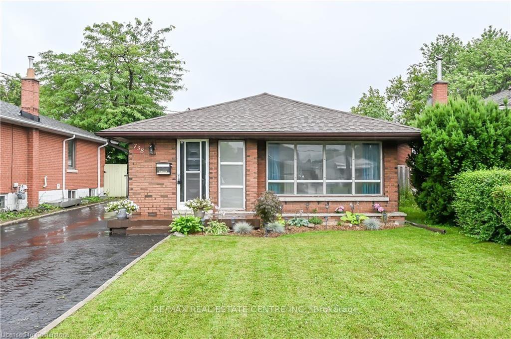738 Mohawk Road E Upper #Upper — photo 1