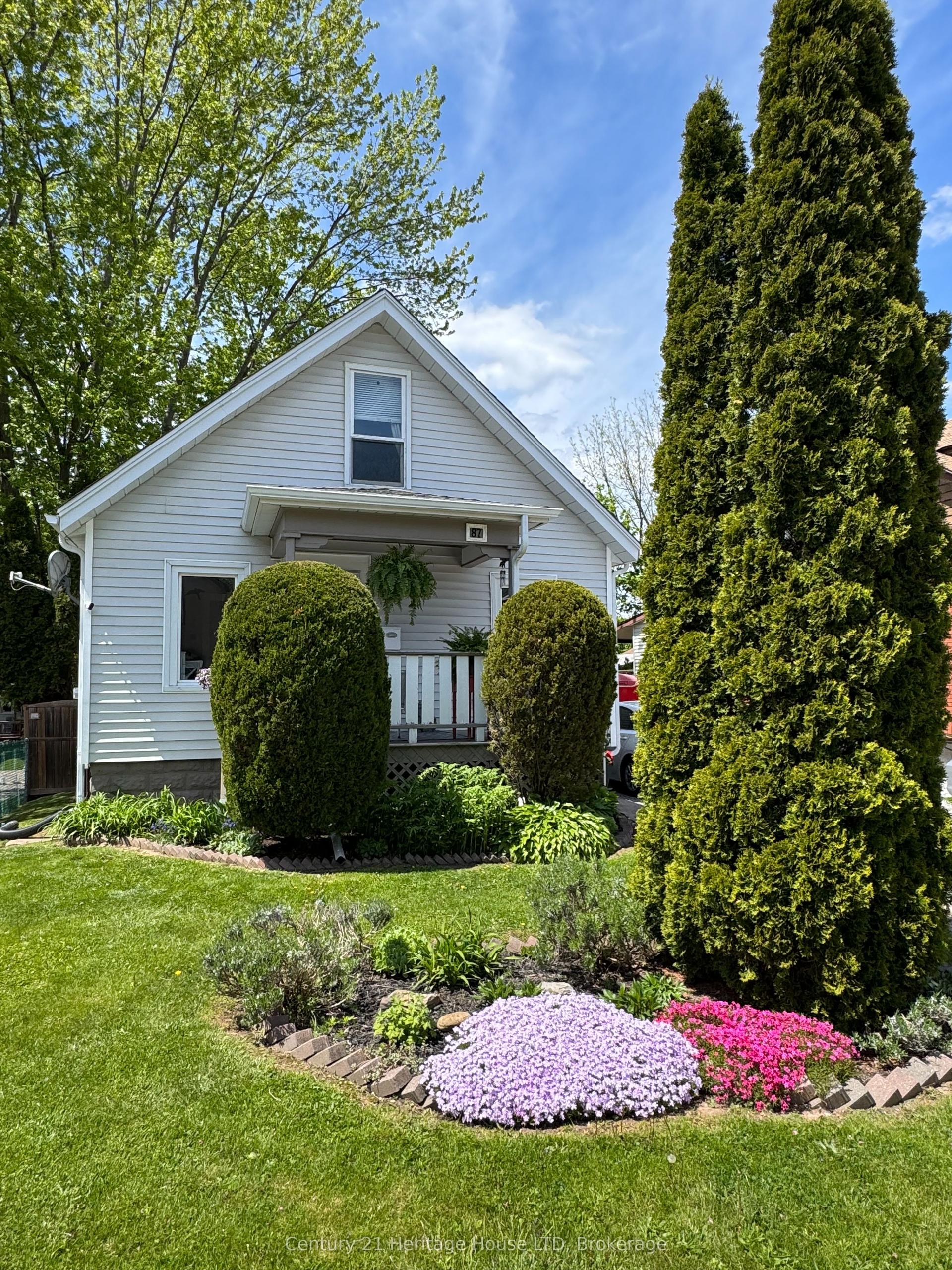 87 Margery Road — photo 1