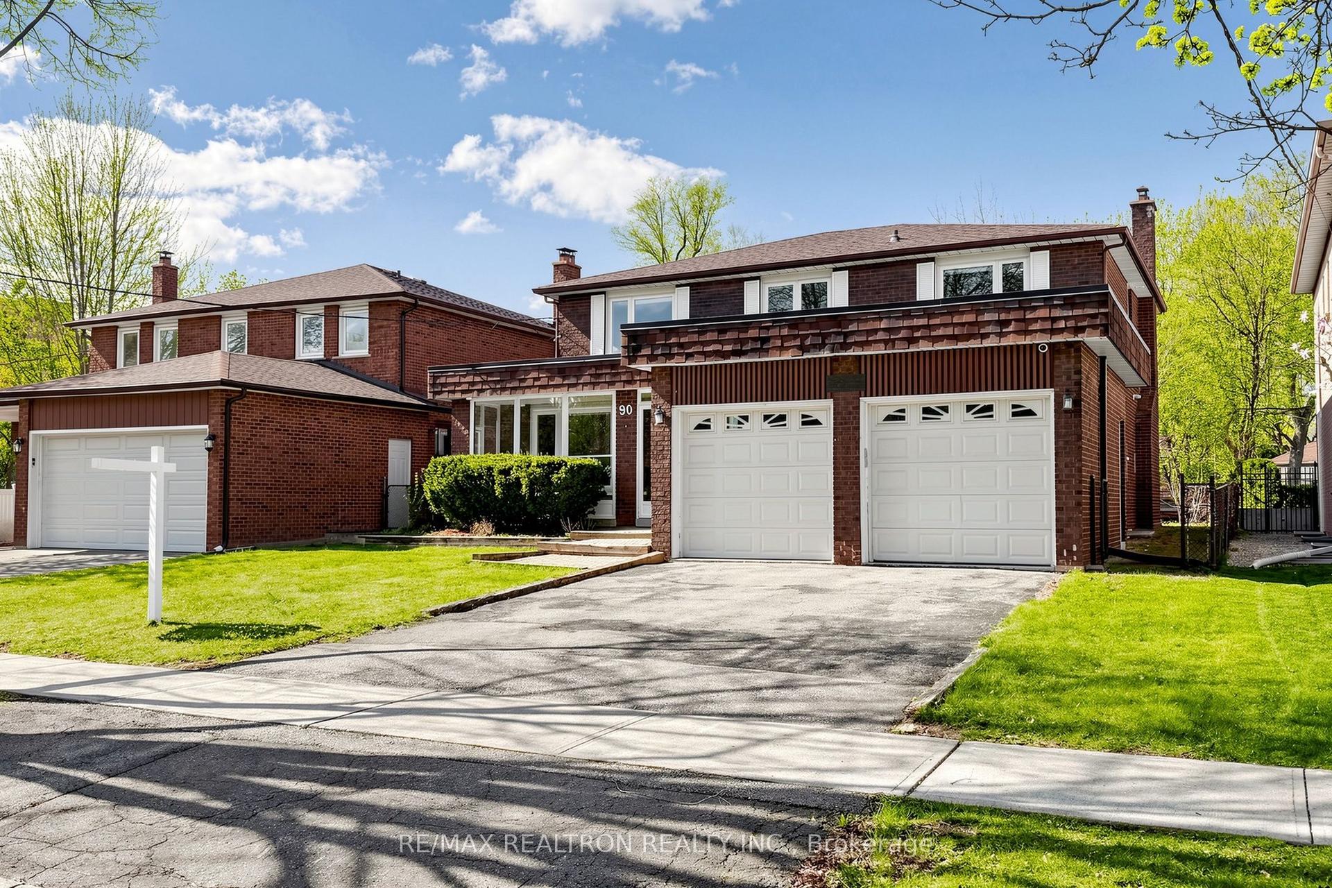 90 Holmes Avenue — photo 1