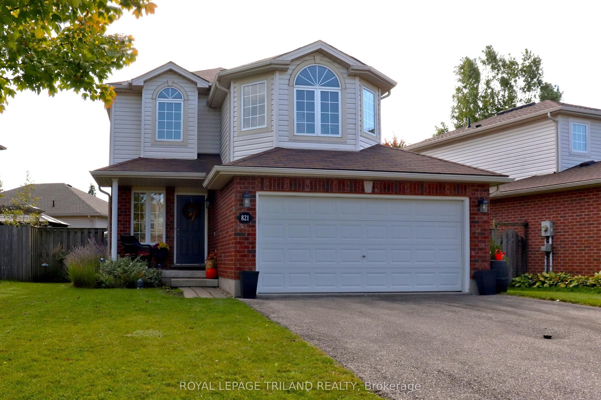 921 Sprucewood Drive, London North — Detached for sale, photo 1