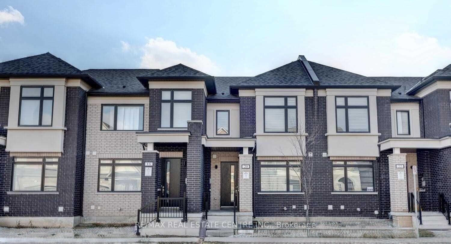 20 Military Crescent, Brampton — Townhouse for lease, photo 1