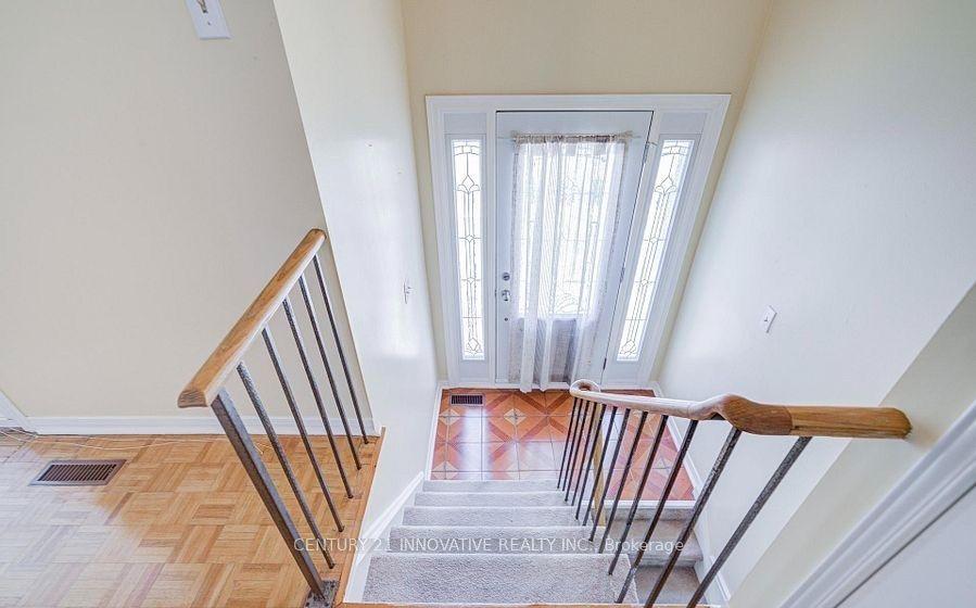 9 Capstan Court, Toronto — Semi-Detached for lease, photo 1