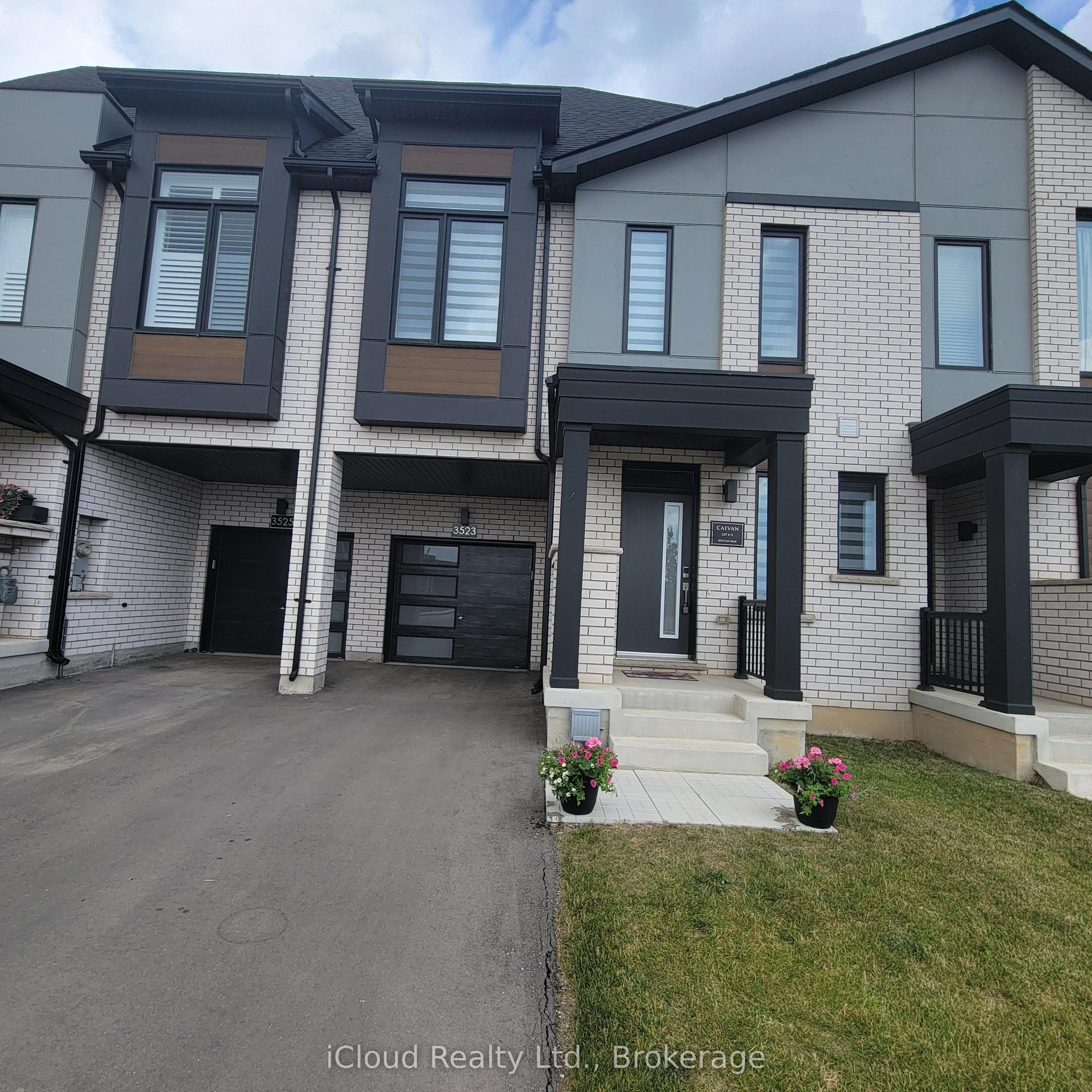 3523 Post Road, Oakville — Townhouse for lease, photo 1