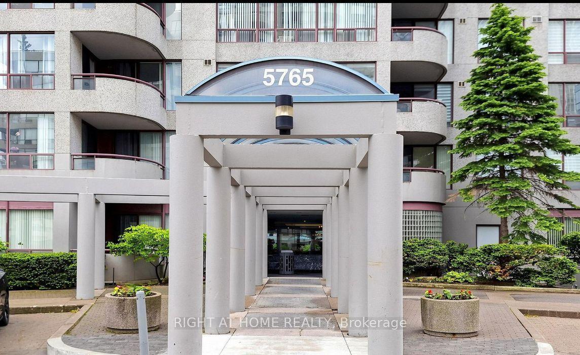5765 Yonge Street N 905 #905, Toronto — Condo for lease, photo 1