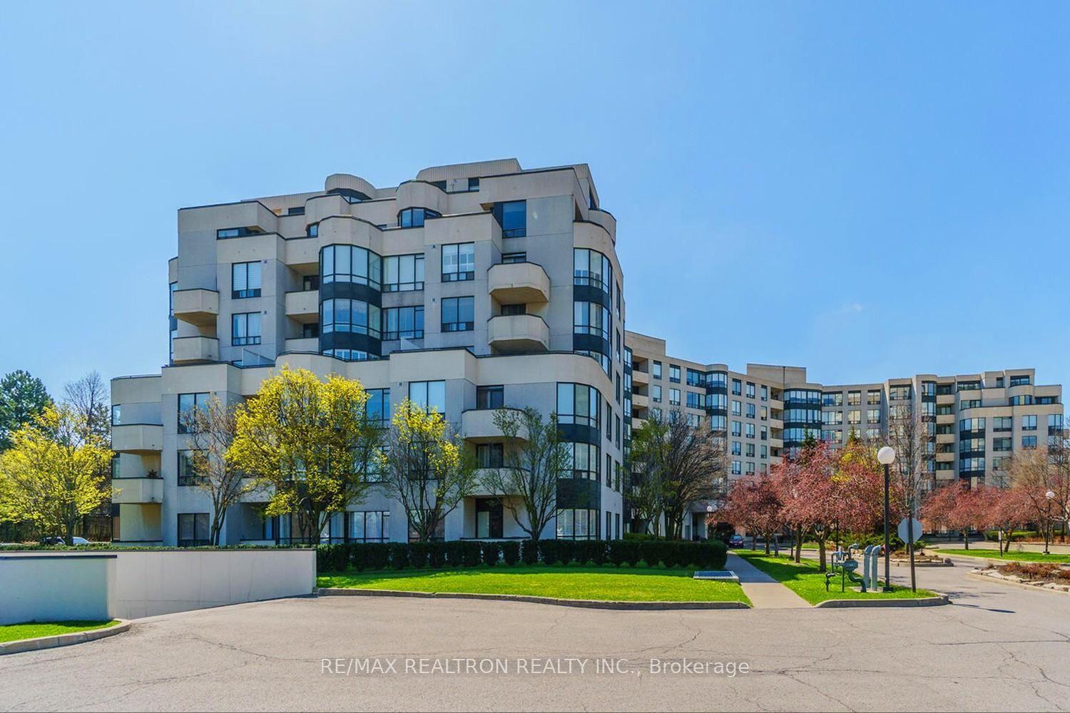 333 Clark Avenue W 105 #105 — photo 1