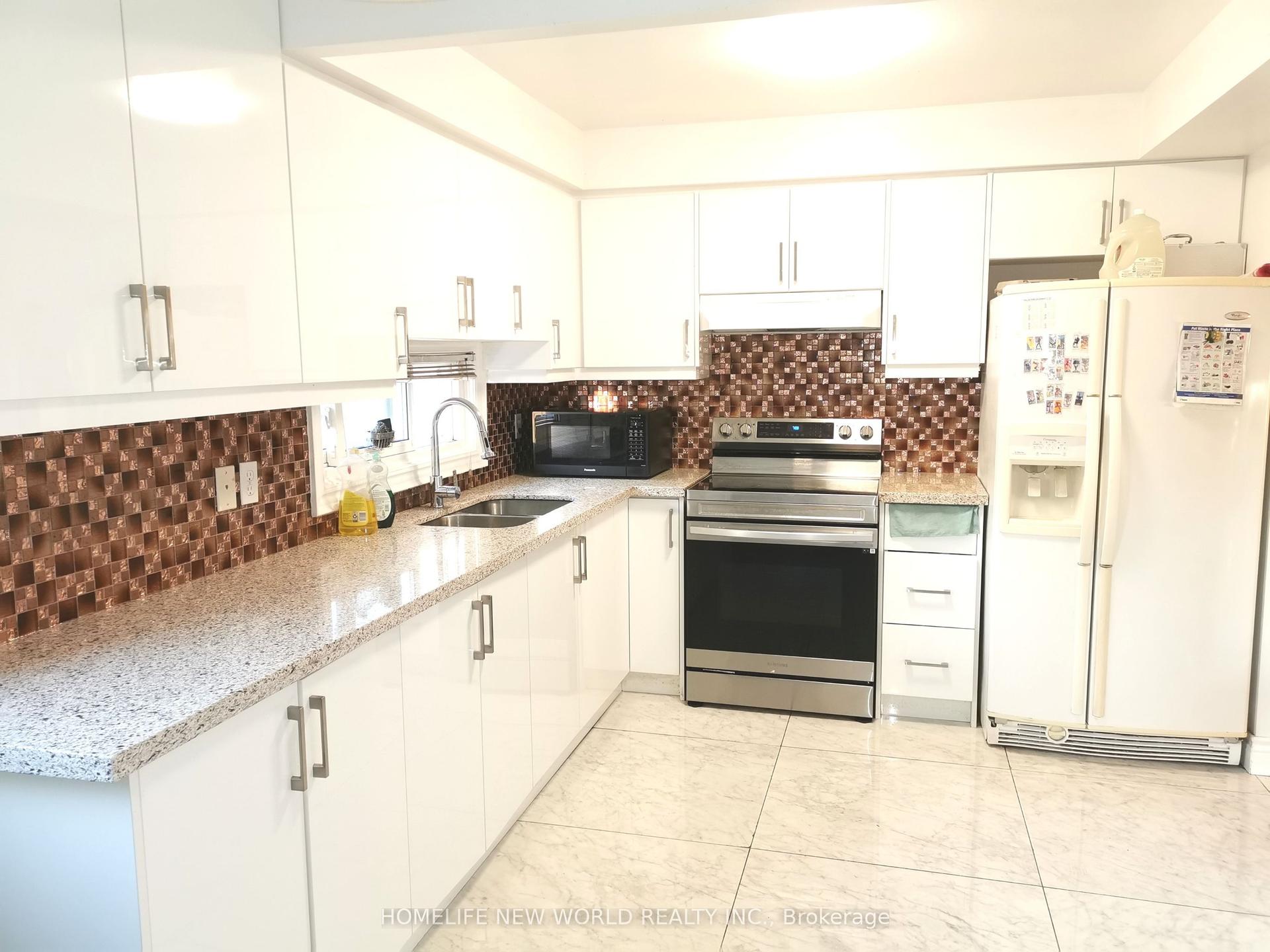 25 Picola Court Master bedroom #Master bedroom, Toronto — Semi-Detached for lease, photo 1