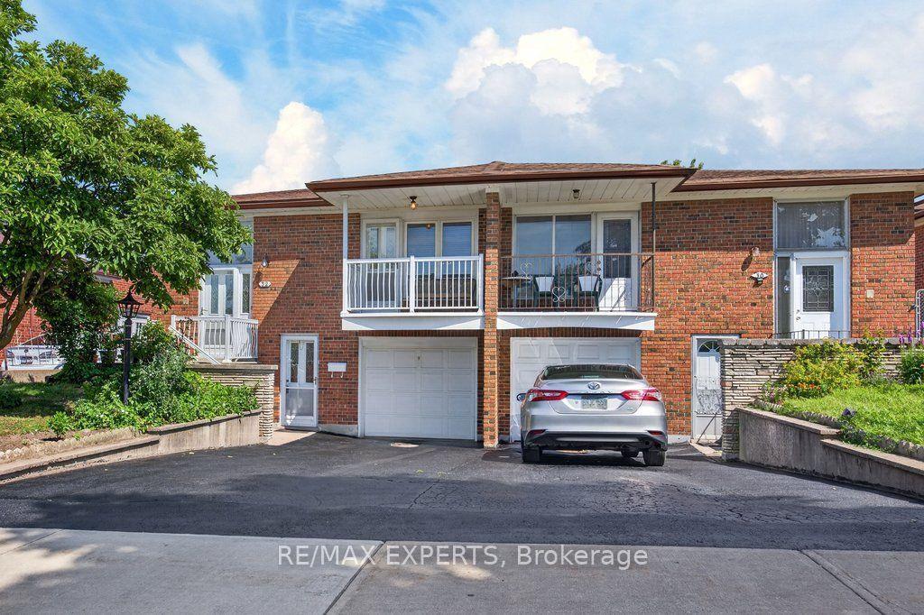 32 Firenza Drive, Toronto — Semi-Detached for sale, photo 1