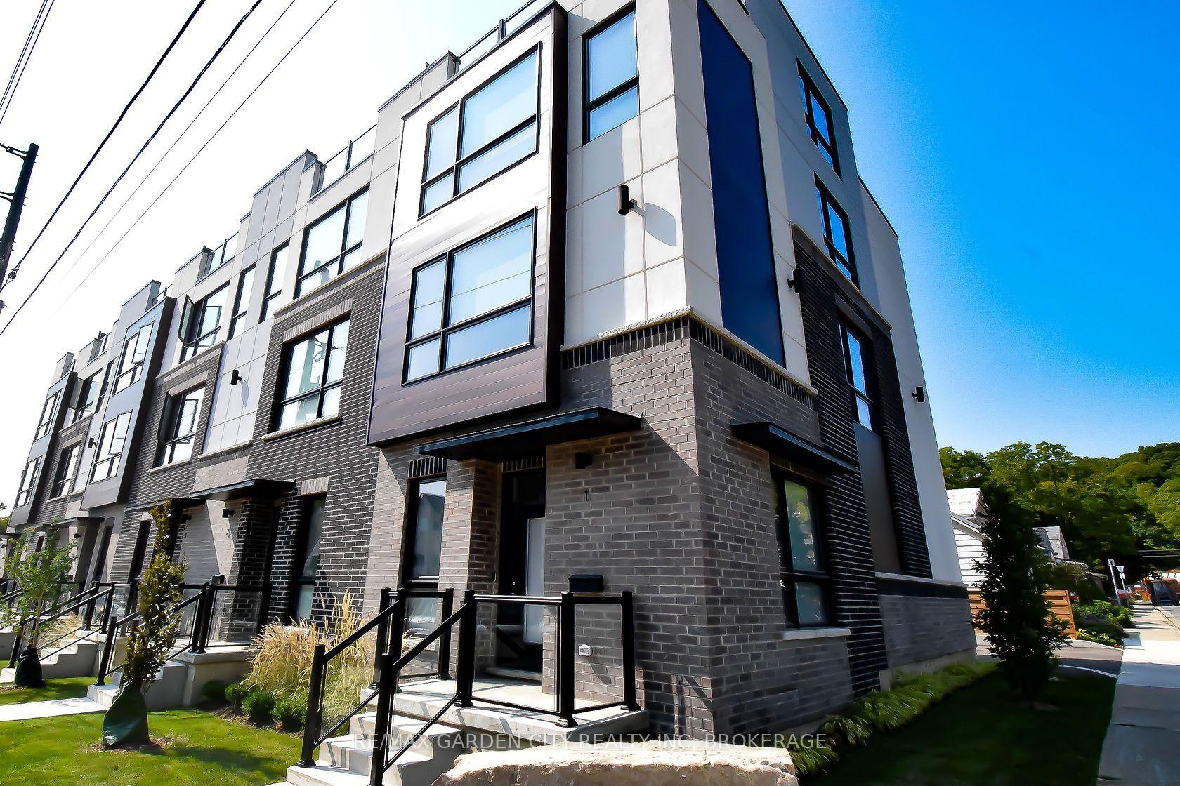 2 BROCK Street S 5 #5 — photo 1