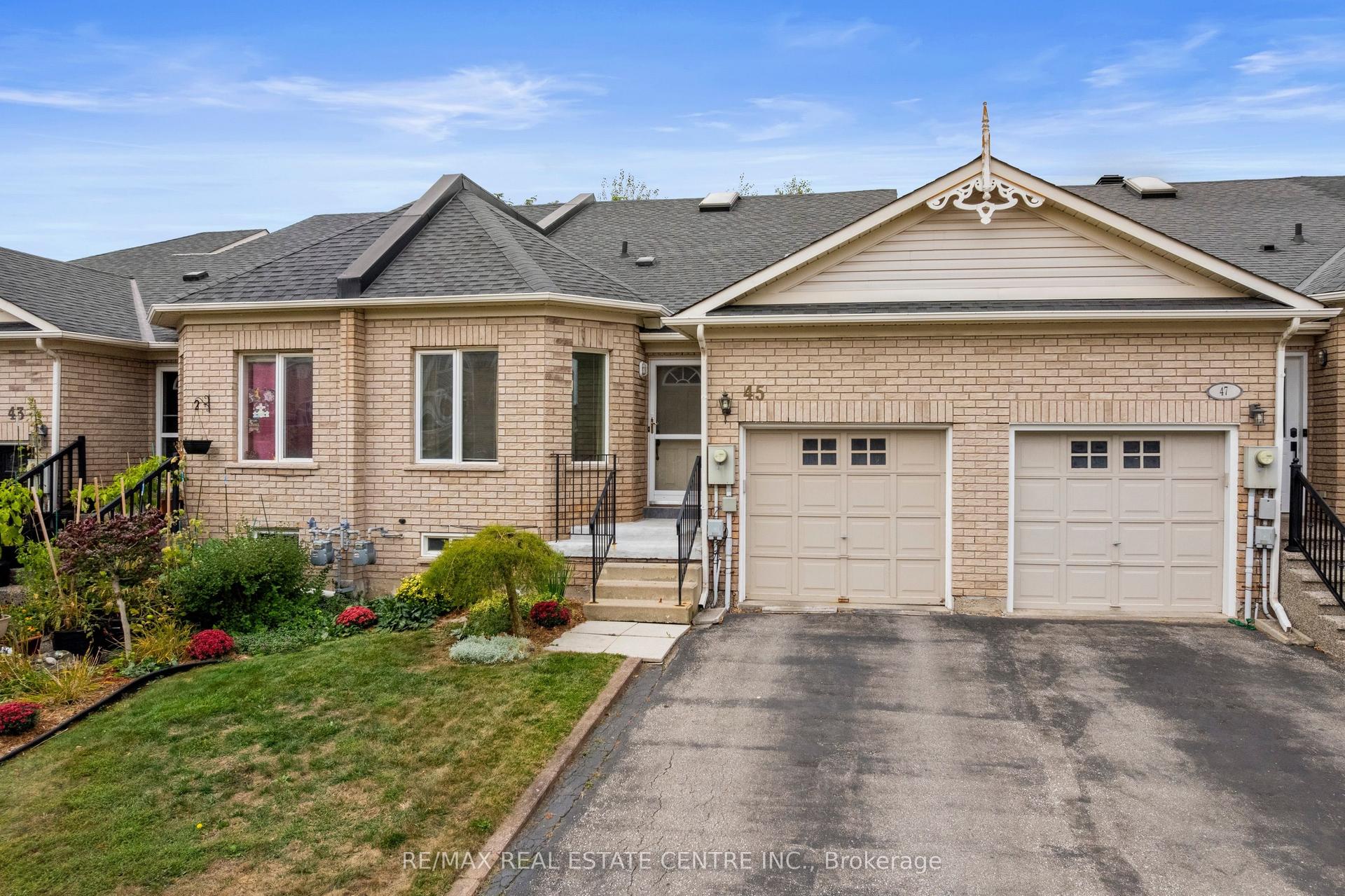 45 Atwood Avenue, Halton Hills — Townhouse for sale, photo 1