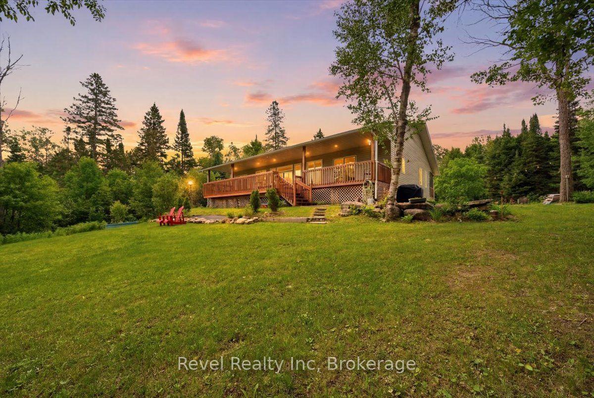 1100 Morning Glory Drive, Highlands East — Detached for sale, photo 1
