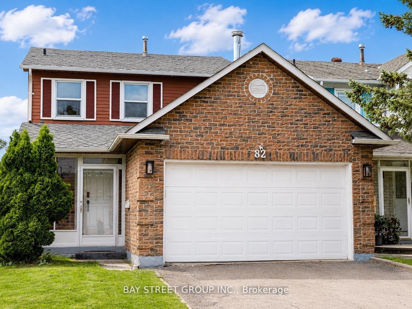 82 Radwell Crescent, Toronto — Detached for lease, photo 1