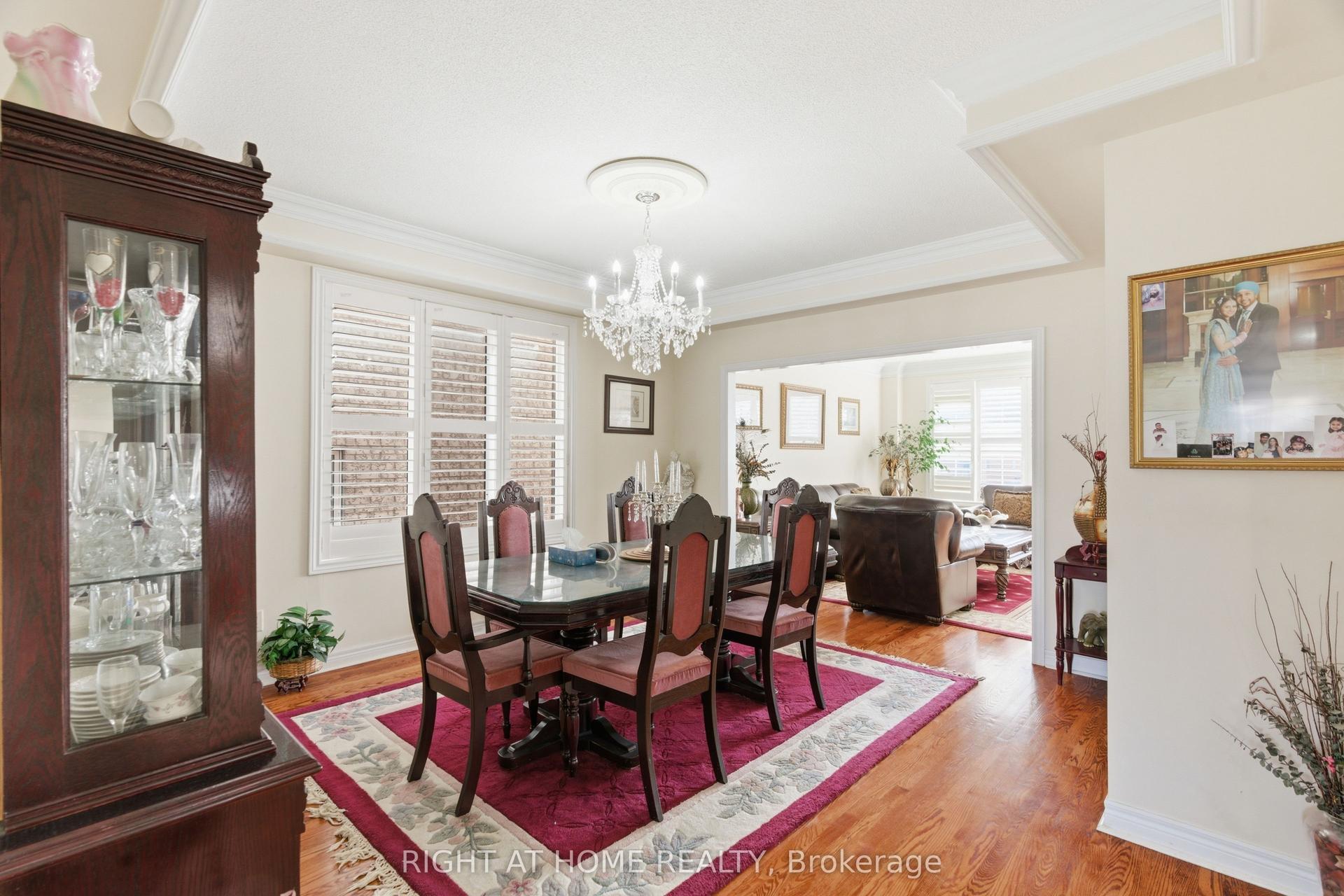 284 Maple Leaf Drive, Toronto — Detached for lease, photo 1