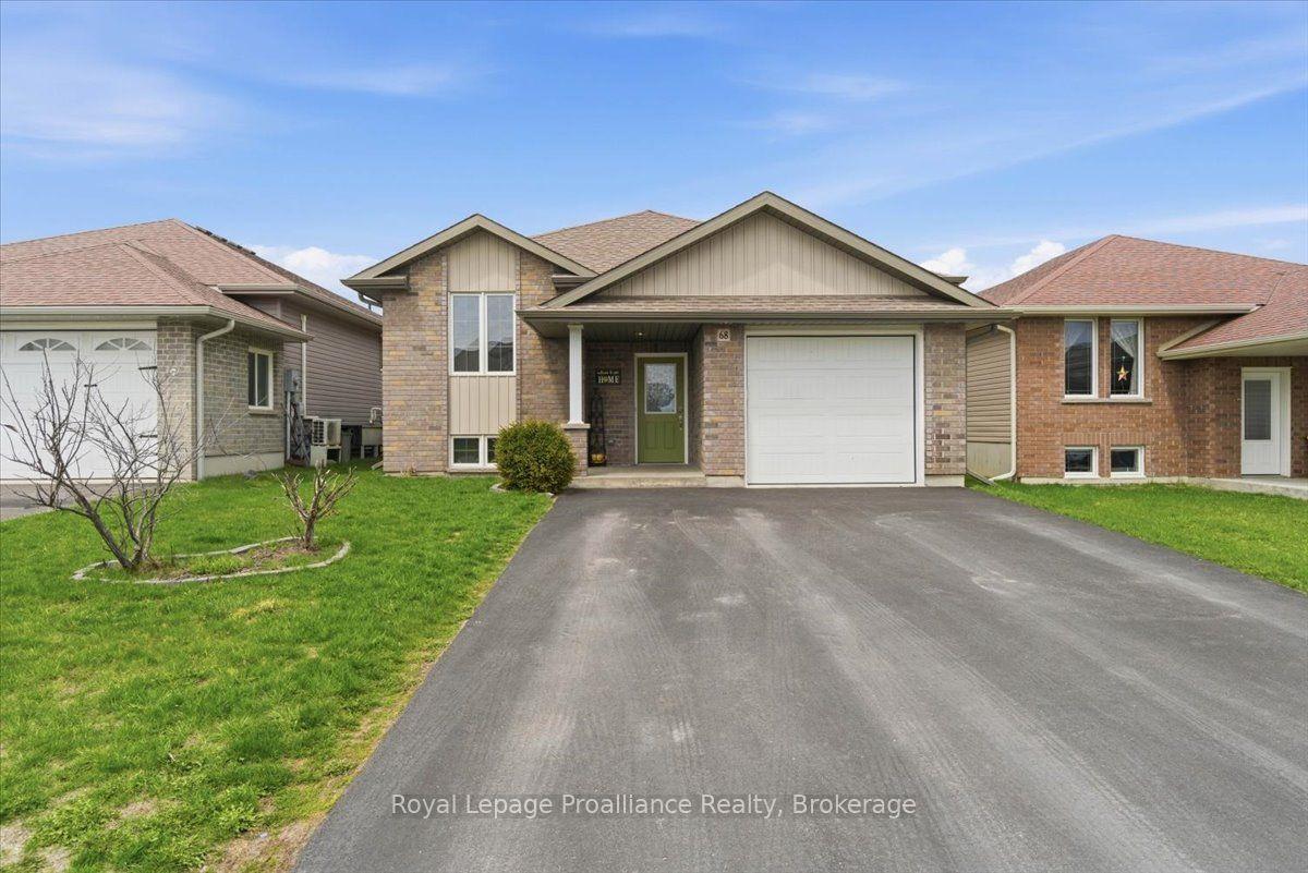 68 Cortland Crescent — photo 1