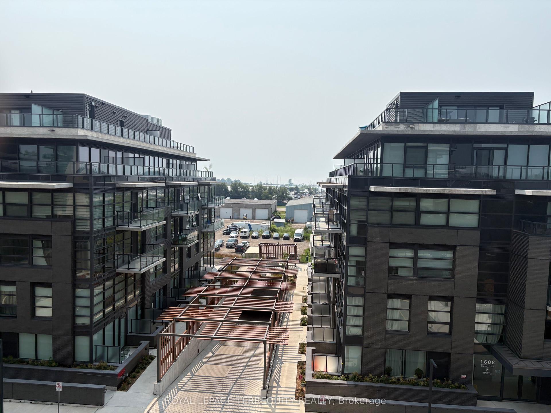 1606 Charles Street 406 #406, Whitby — Condo for lease, photo 1