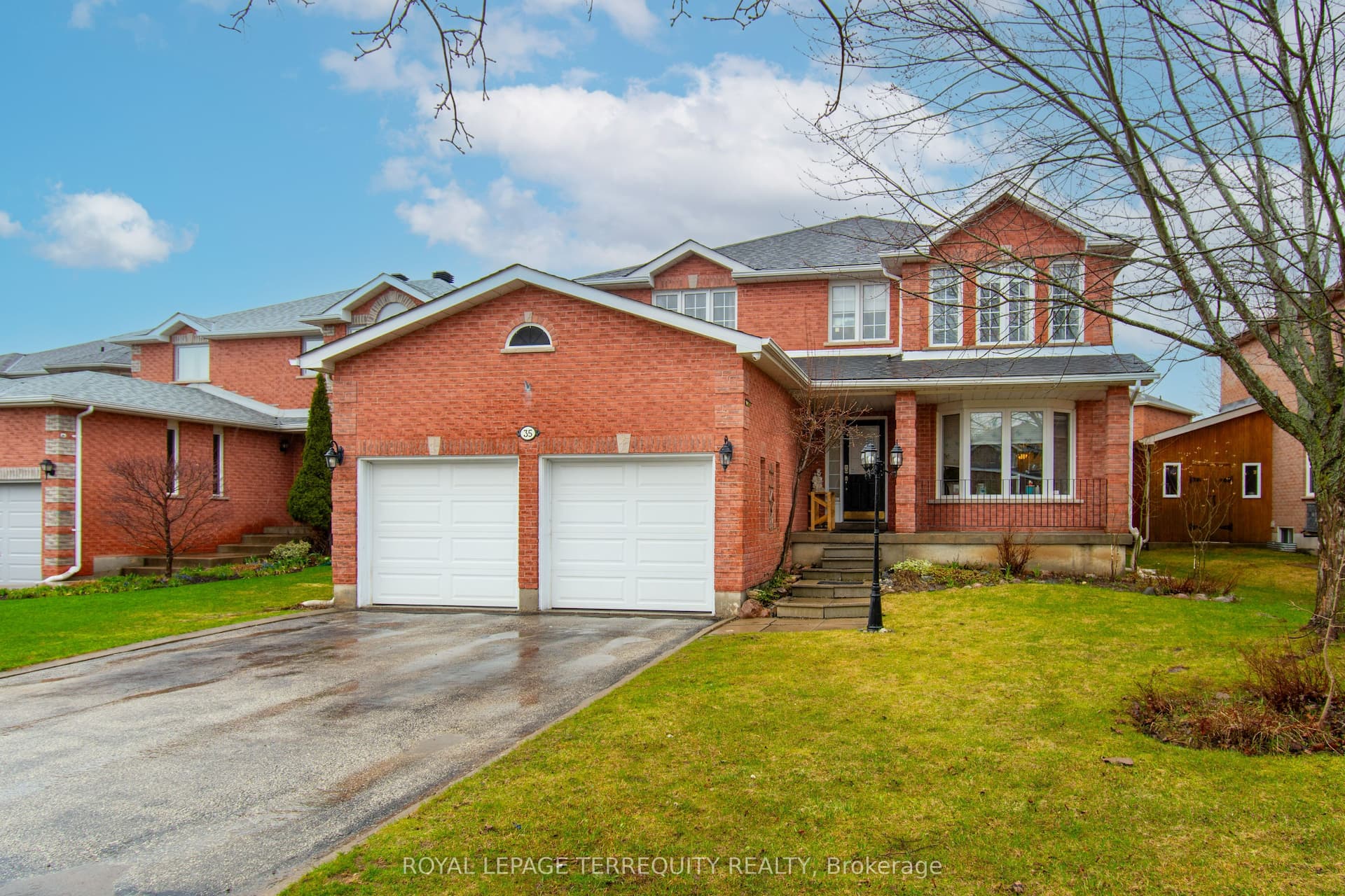 35 Raquel Street — photo 1