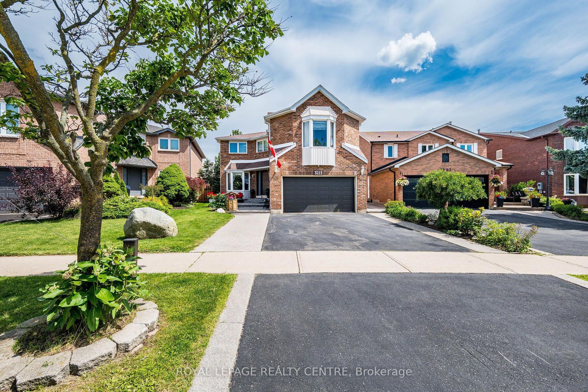 3211 Dovetail Mews, Mississauga — Detached for sale, photo 1