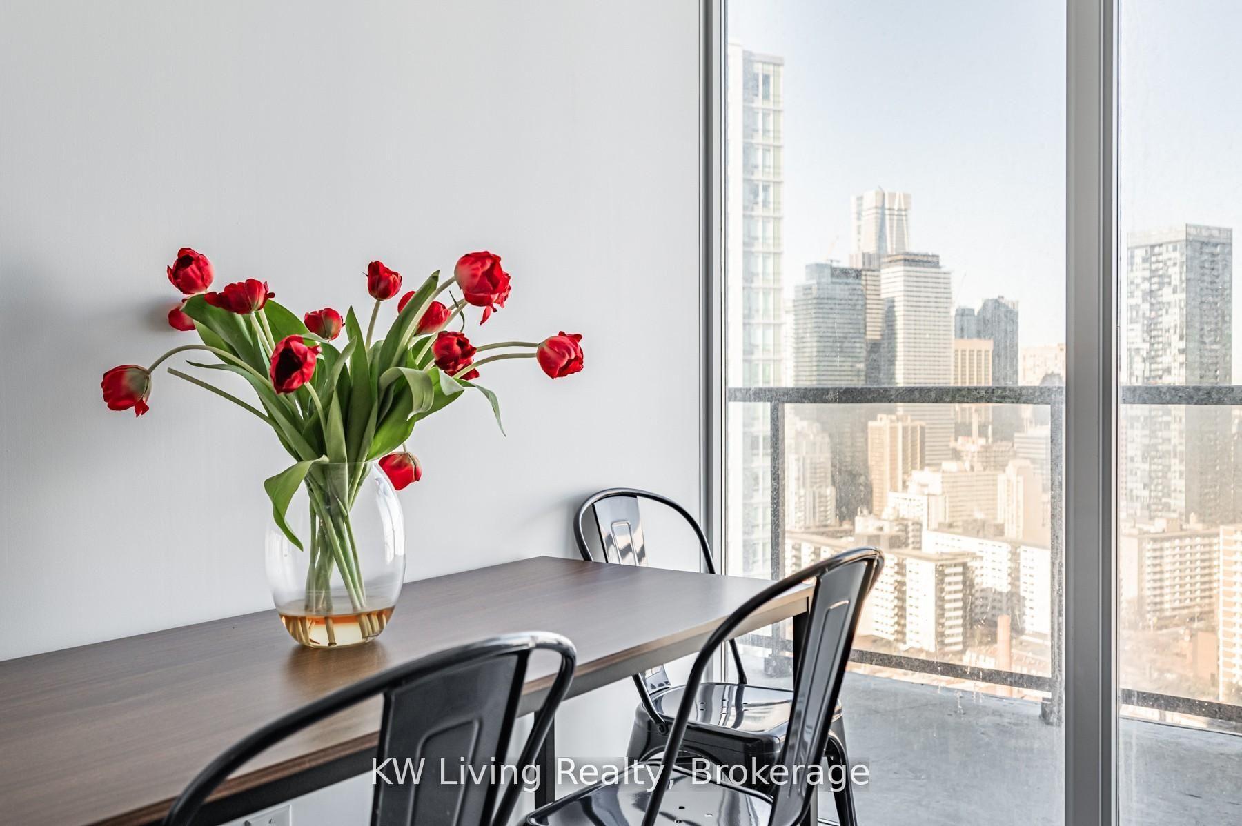159 Wellesley Street E 1909 #1909, Toronto — Condo for lease, photo 1