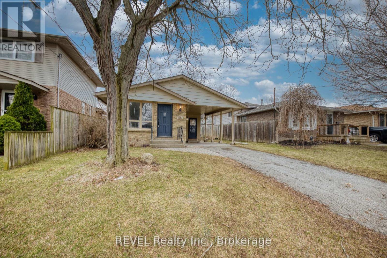 116 Hillview Road — photo 1