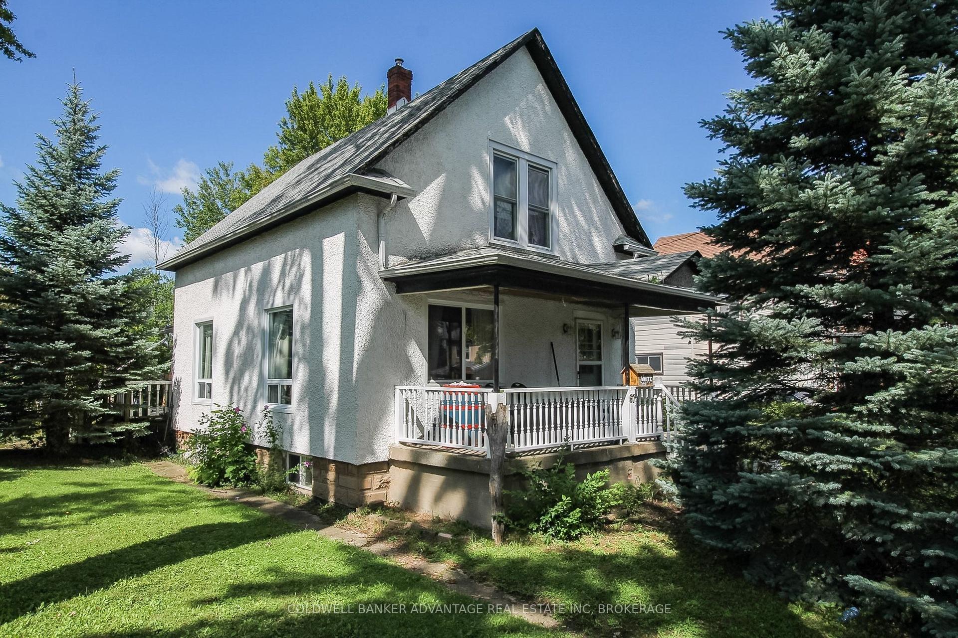 67 Ross Street, Welland — Detached for sale, photo 1
