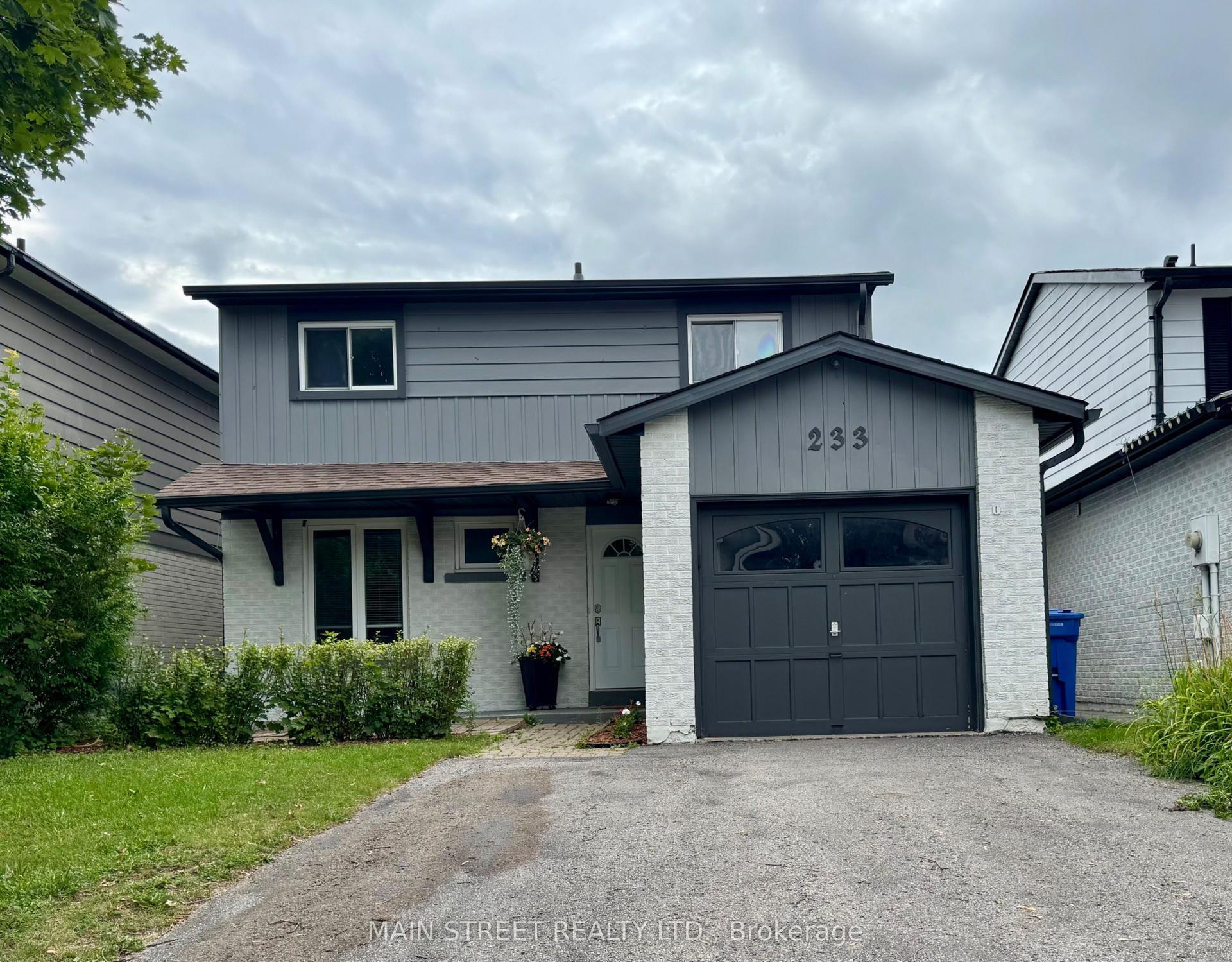 233 Thoms Crescent, Newmarket — Detached for sale, photo 1