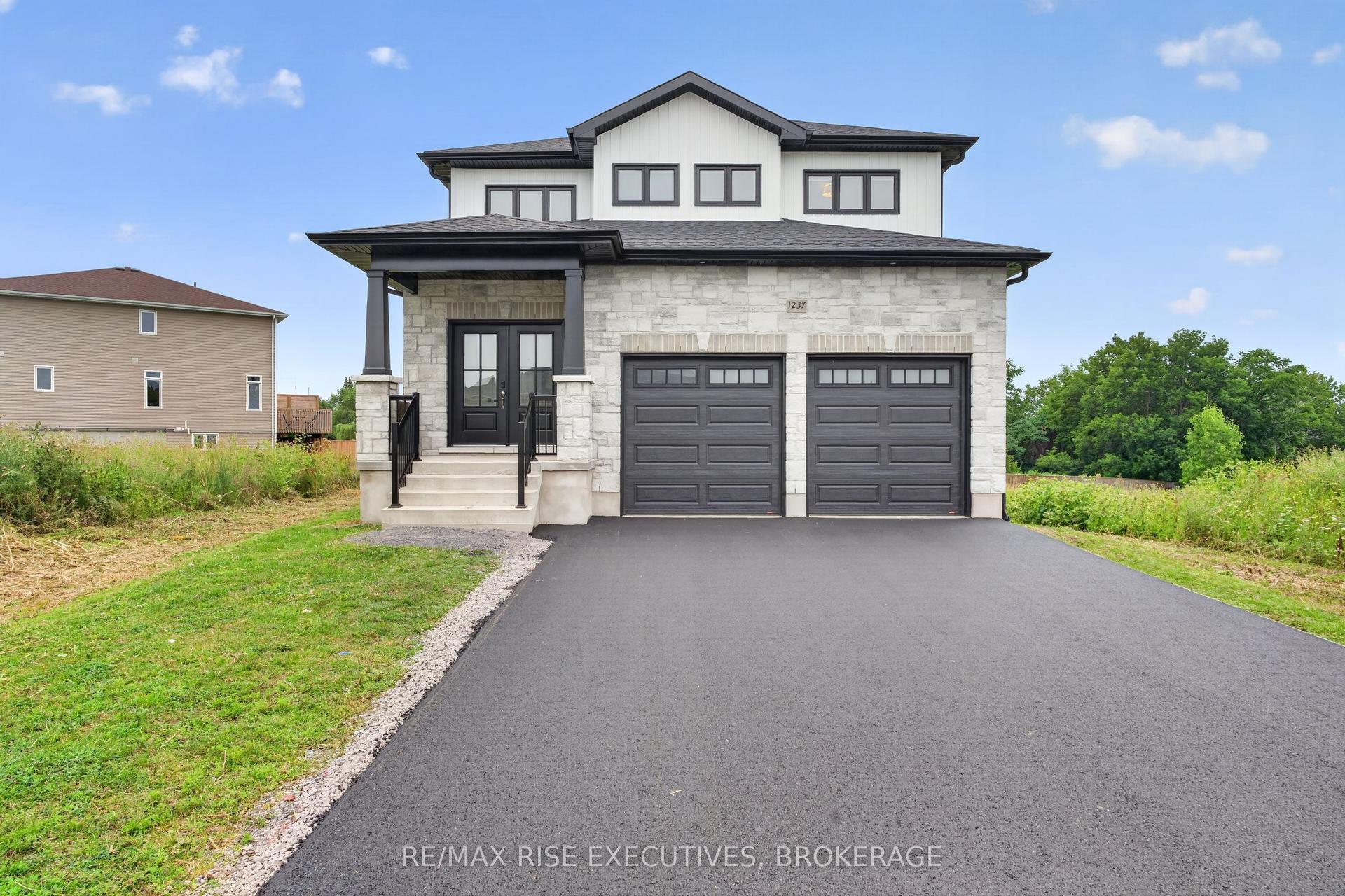 1237 Carfa Crescent, Kingston — Detached for sale, photo 1