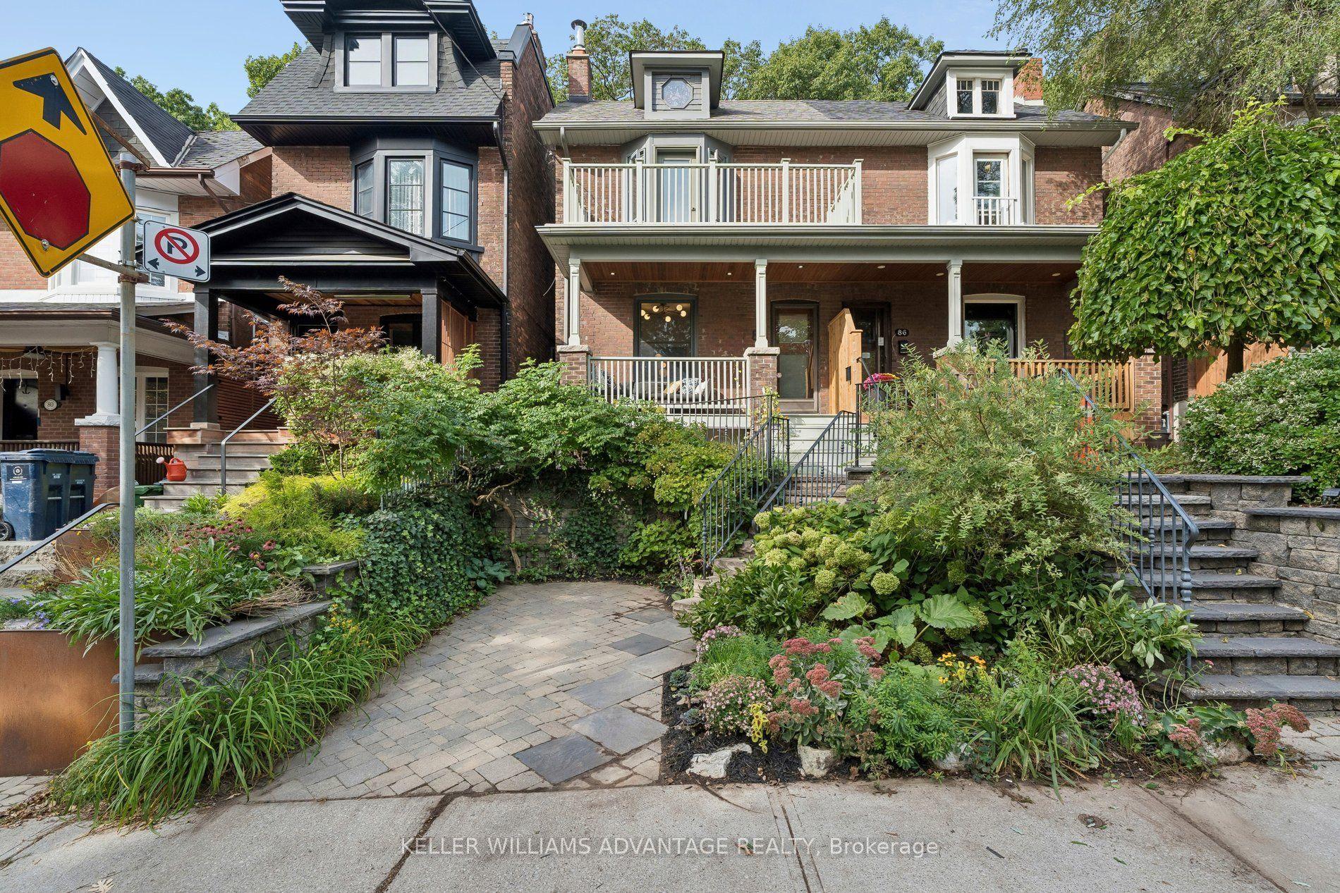 84 Kingsmount Park Road, Toronto — Semi-Detached for sale, photo 1