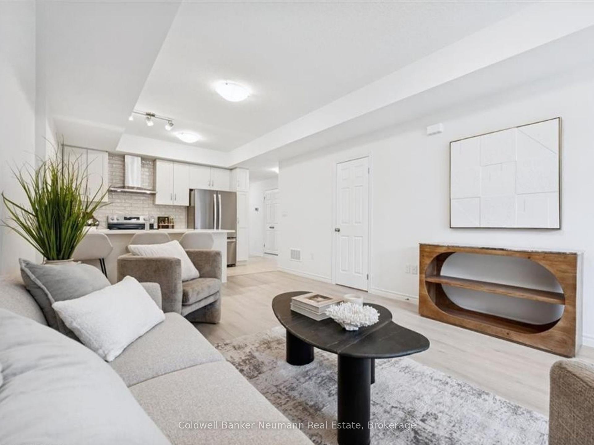 6-53 Allegro Common — photo 1