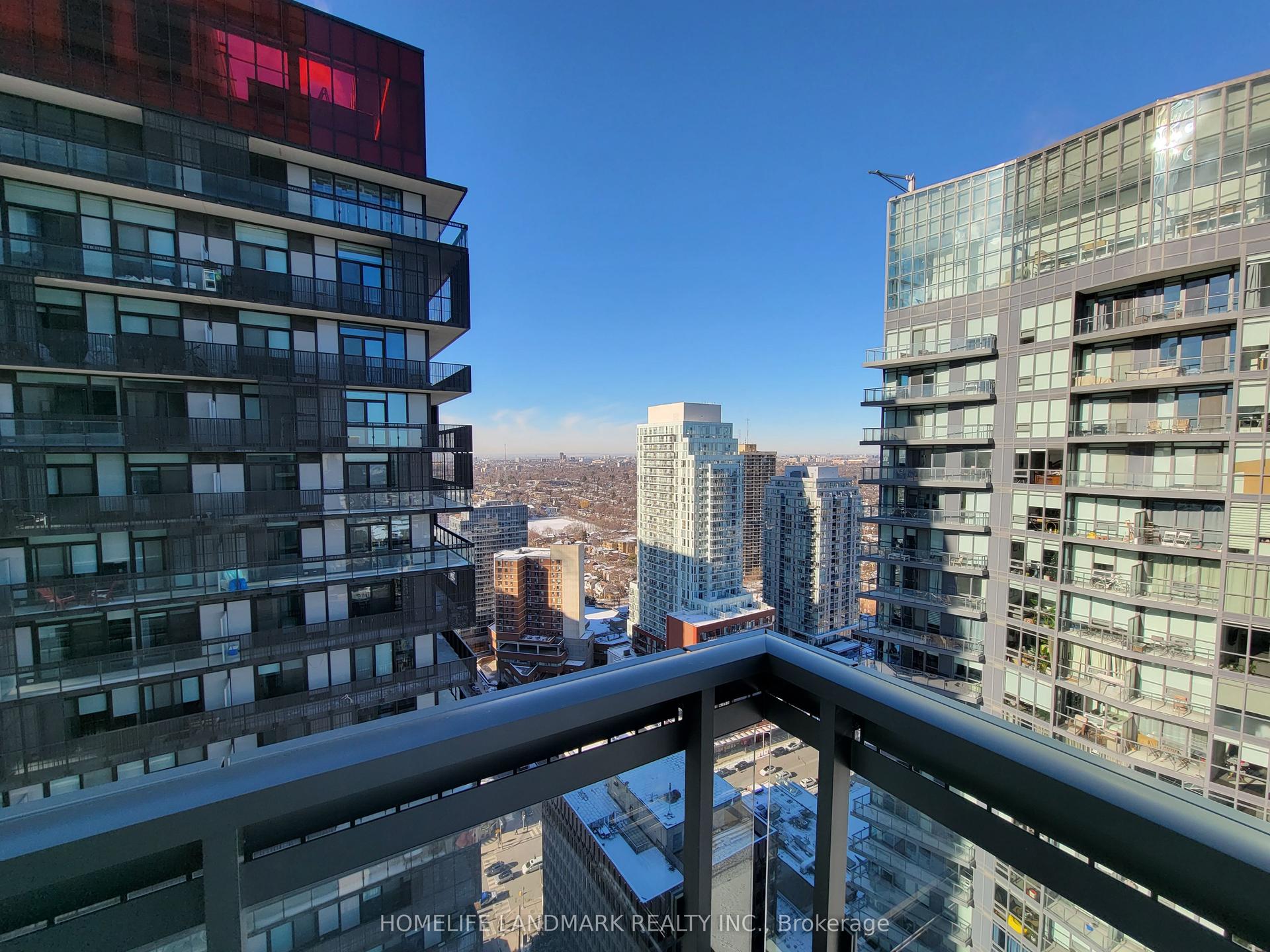 39 Roehampton Avenue 2908 #2908 — photo 1