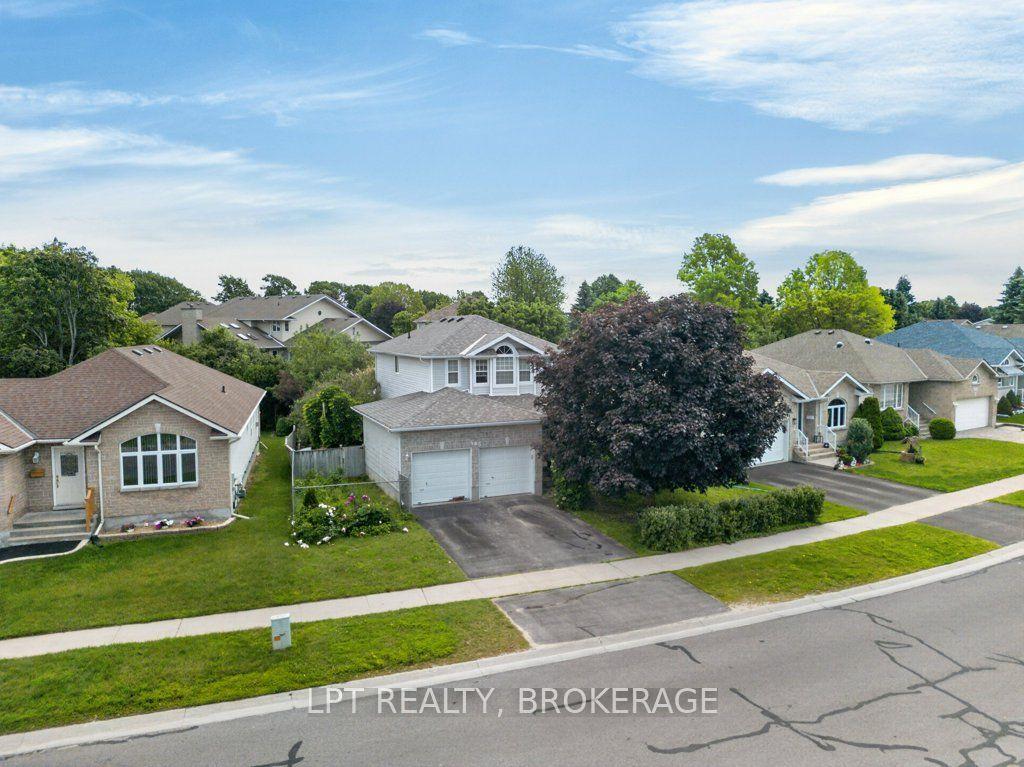 645 Roosevelt Drive — photo 1