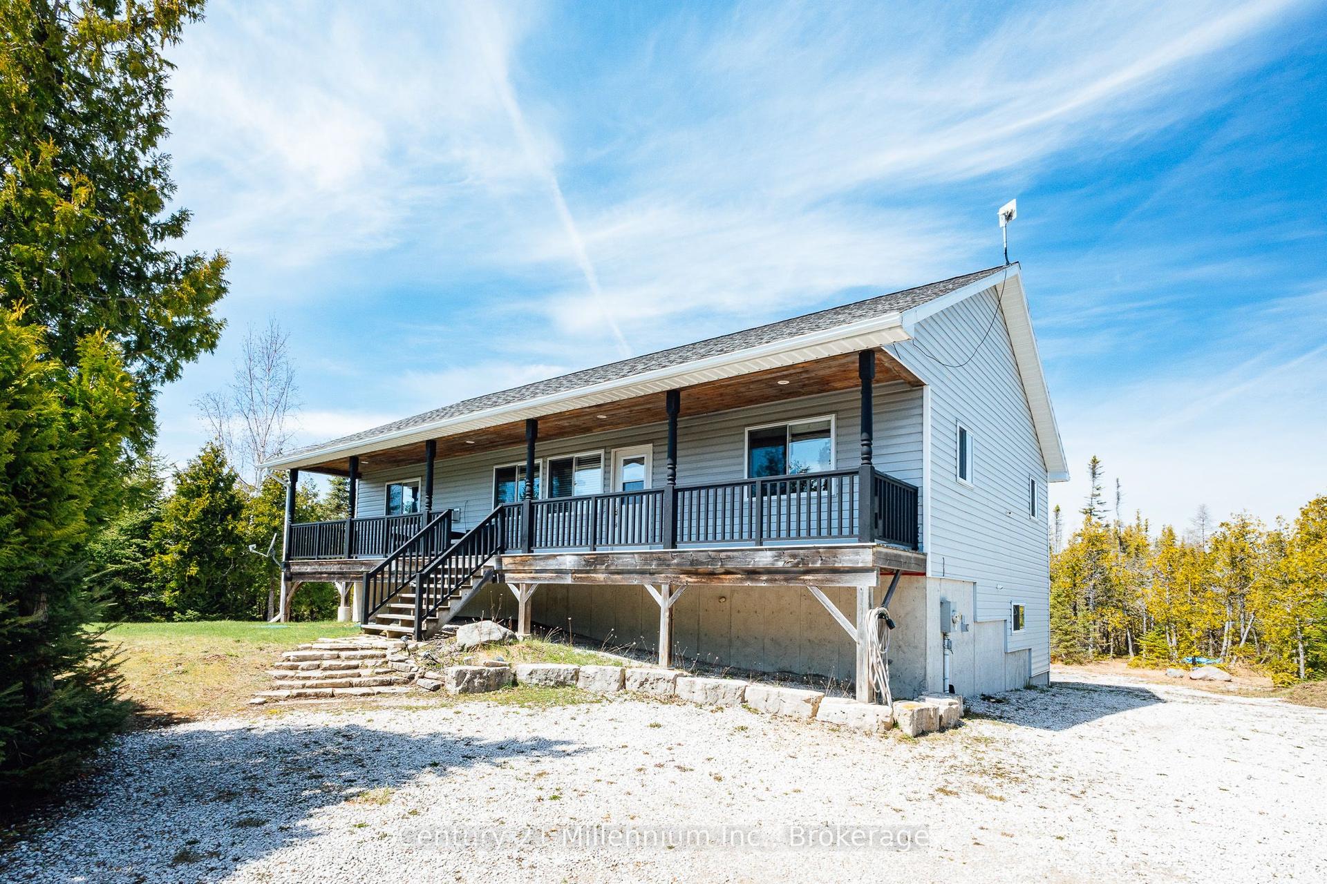 62 McIvor Drive — photo 1