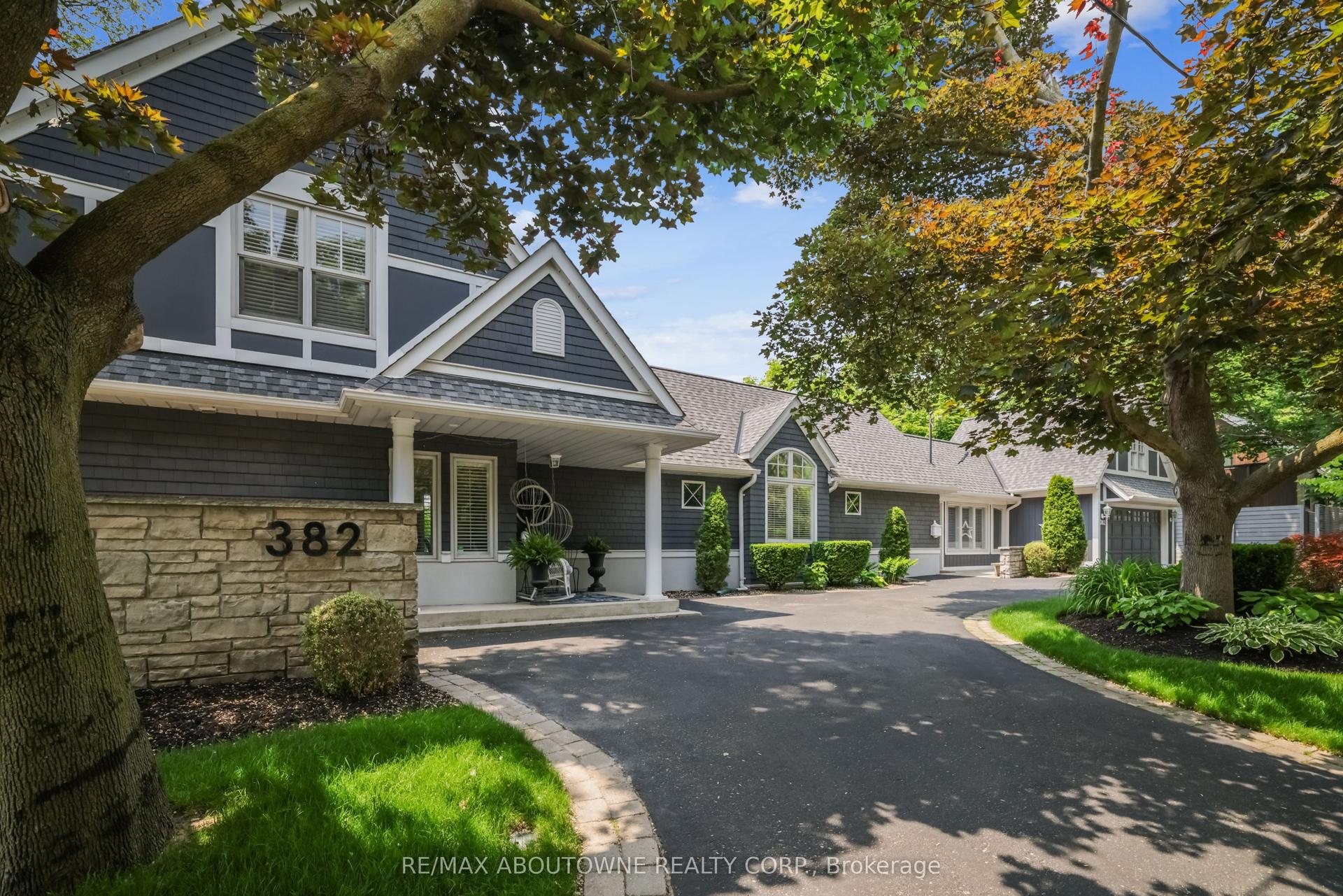 382 Trafalgar Road, Oakville — Detached for sale, photo 1