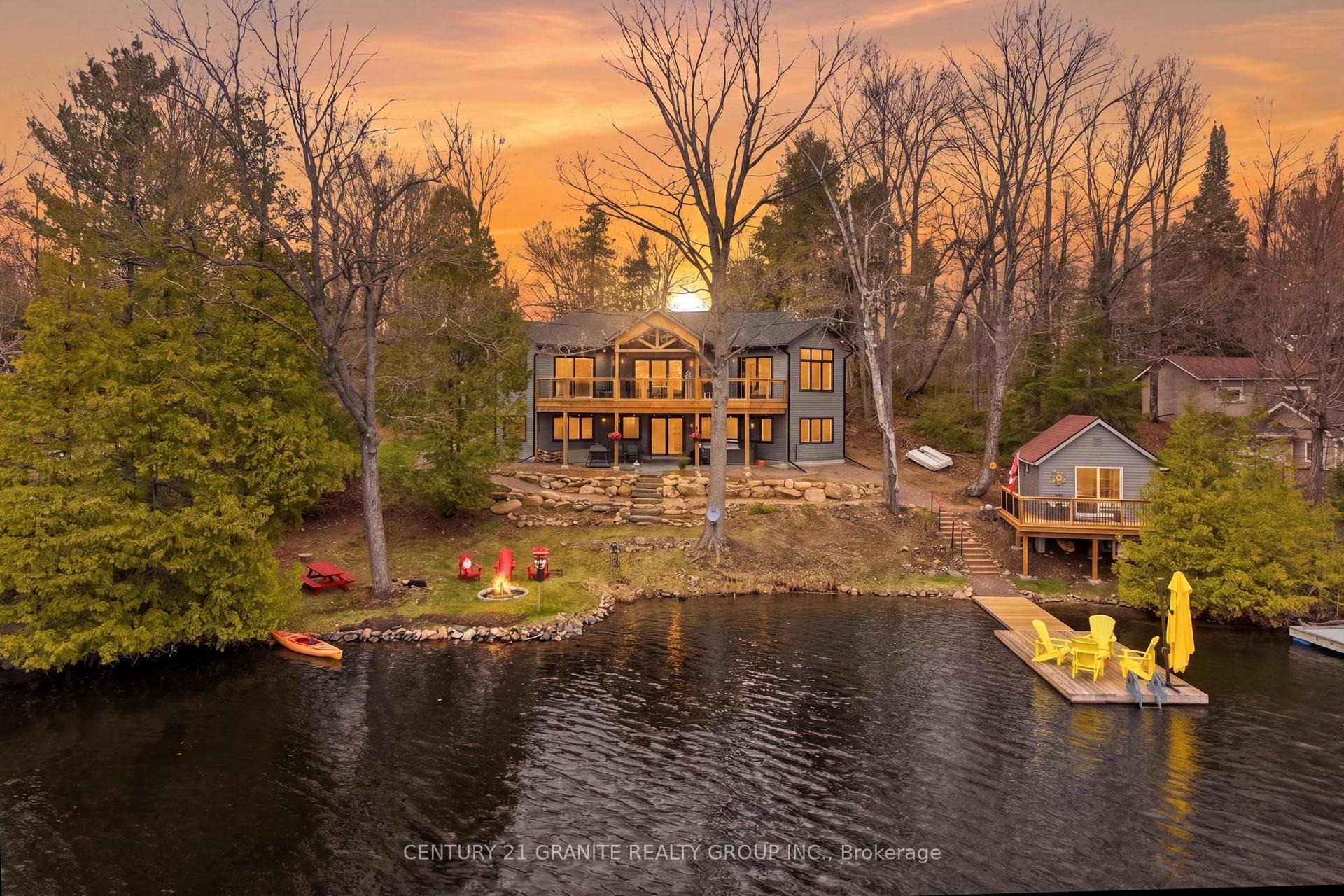 1407 Abrams Road W, Highlands East — Detached for sale, photo 1