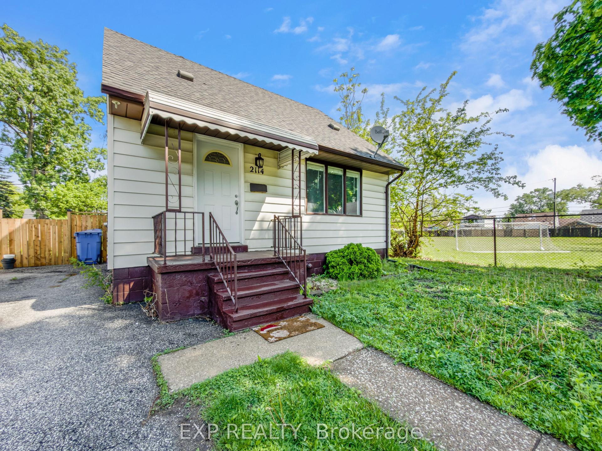 2114 GIRARDOT Street — photo 1