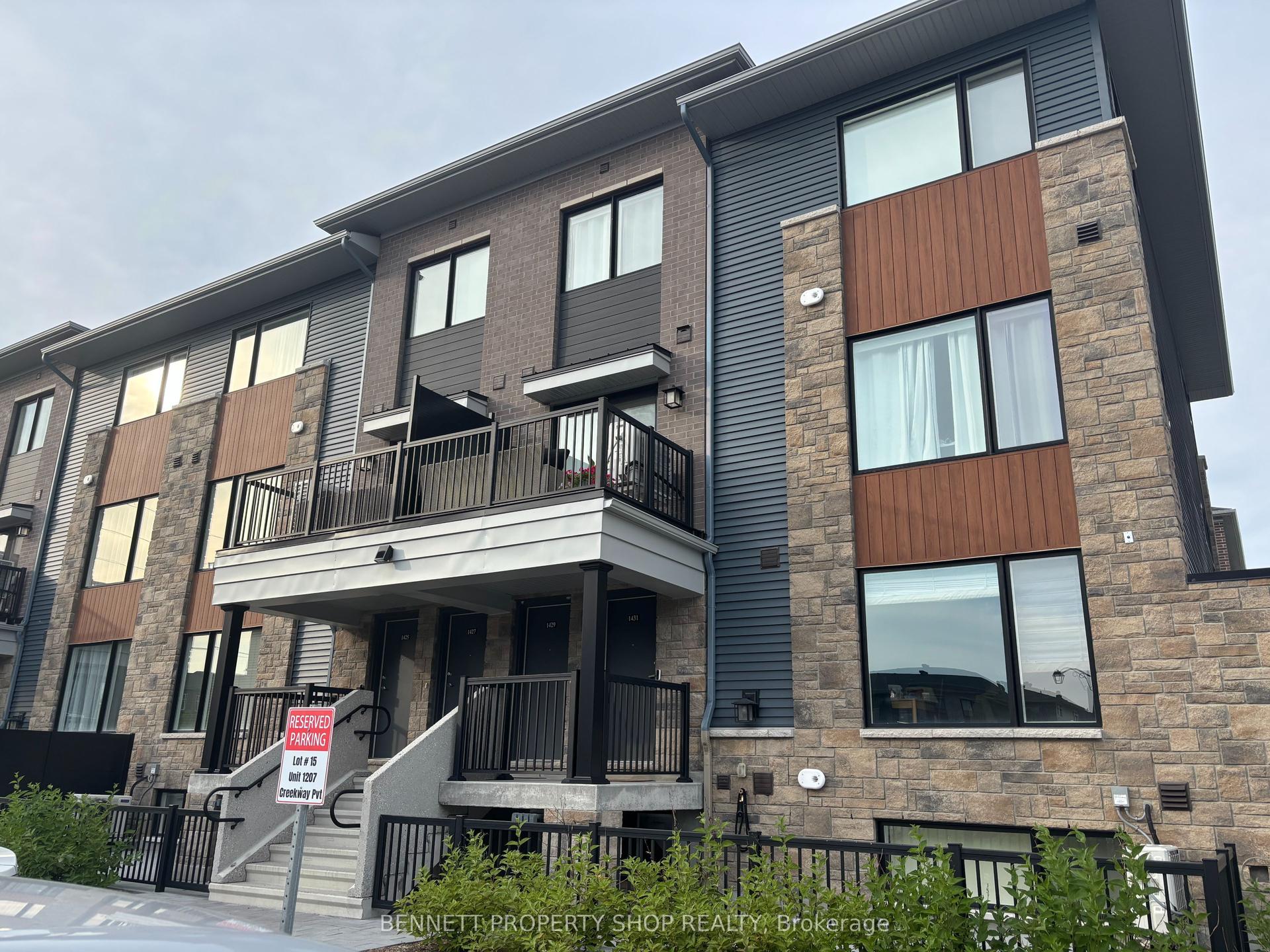 1429 Creekway Private, Kanata — Townhouse for lease, photo 1