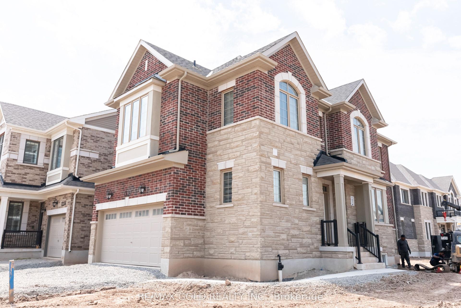 1330 Richardson Way — photo 1