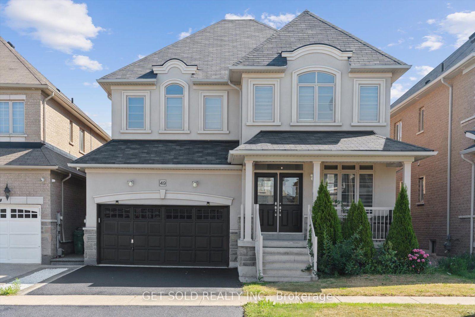 49 Blackberry Valley Crescent — photo 1
