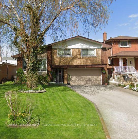 74 Lunness Road, Toronto — Detached for sale, photo 1