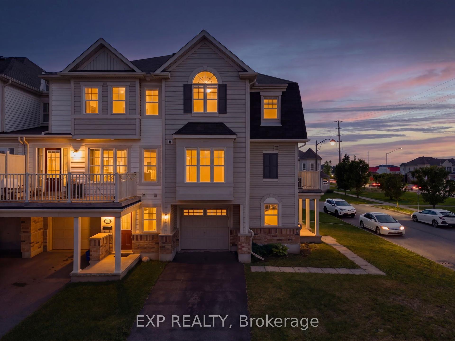 2505 Nutgrove Avenue, Barrhaven — Townhouse for sale, photo 1