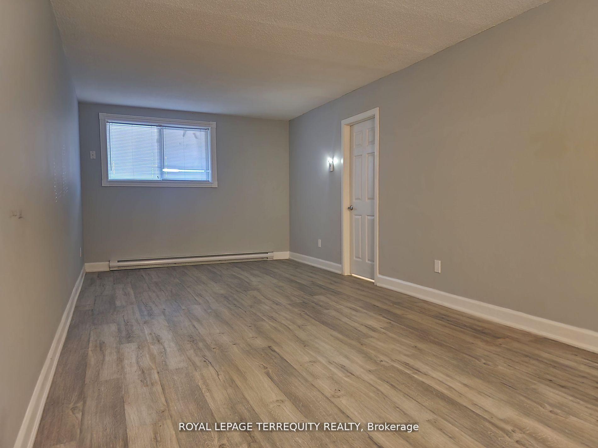 207 Trent Street E 2 #2, Whitby — Multiplex for lease, photo 1