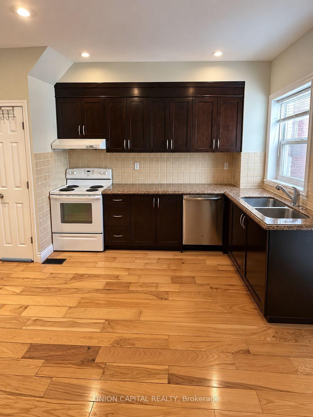 84 Runnymede Road Main #Main, Toronto — Detached for lease, photo 1