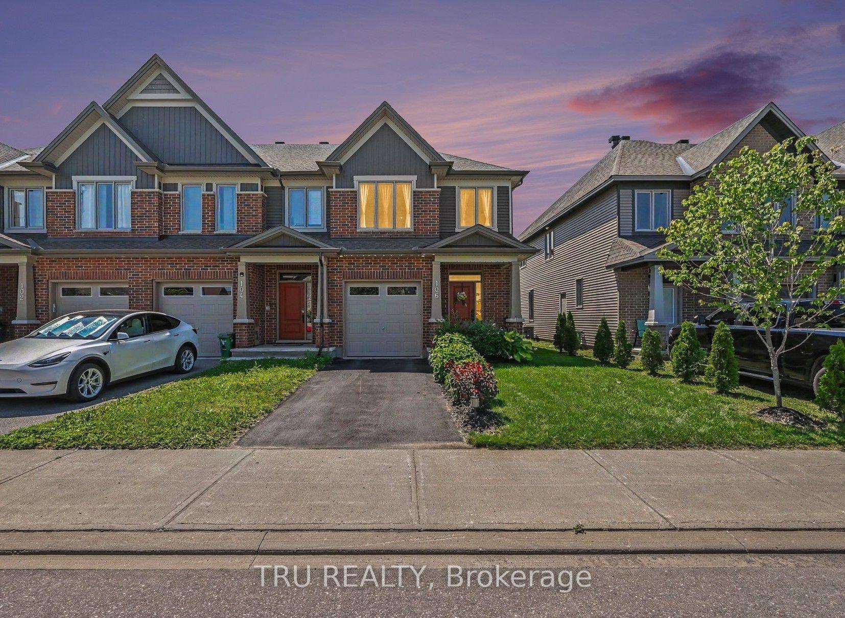 106 Lavatera Street, Blossom Park - Airport and Area — Townhouse for sale, photo 1