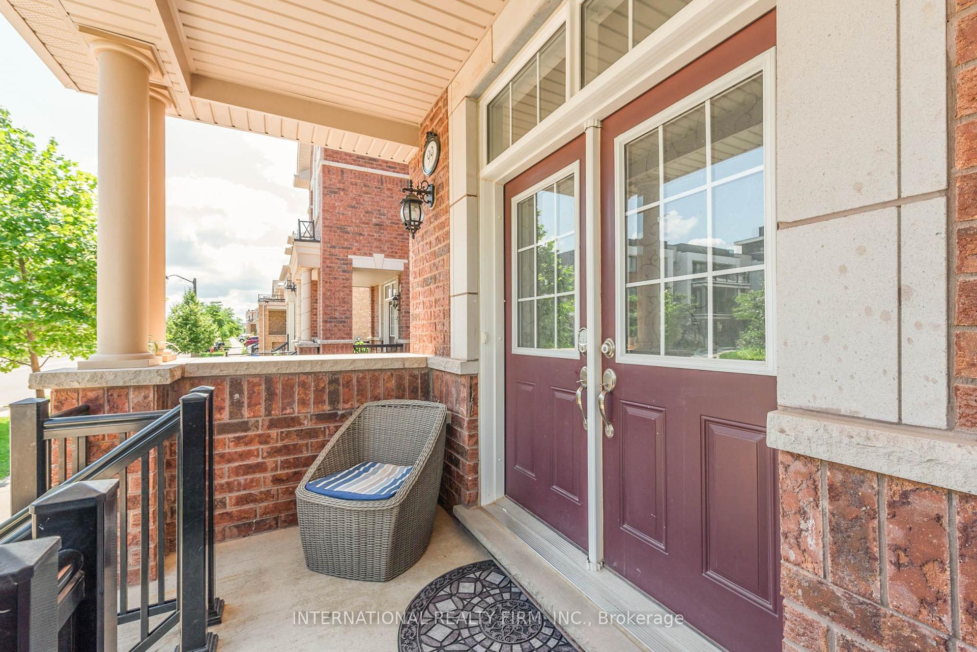 99 Huguenot Road — photo 1