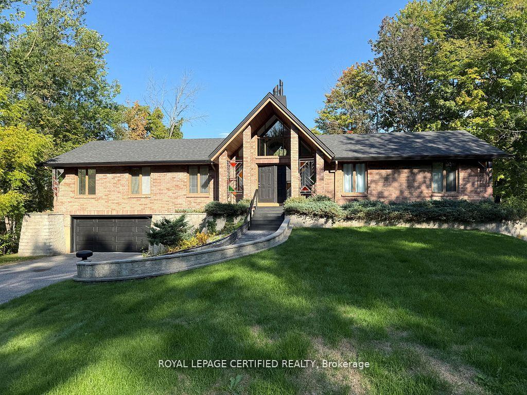 103 Sibbald Crescent — photo 1